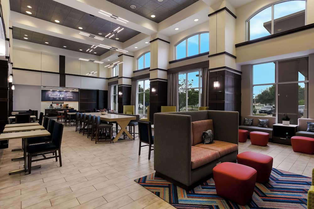 Hampton Inn & Suites Wilmington Christiana