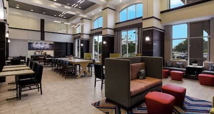 Hampton Inn & Suites Wilmington Christiana
