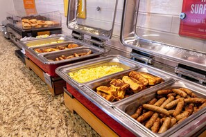 Free daily buffet breakfast  - Hampton Inn & Suites Wilmington Christiana (Newark)