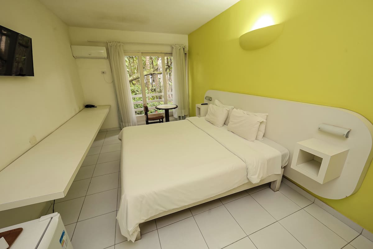 Minibar, free cots/infant beds, rollaway beds