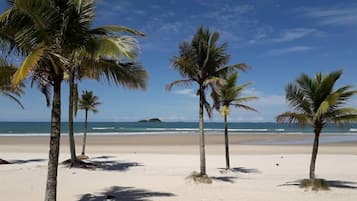 Beach nearby, sun loungers, beach umbrellas, beach towels
