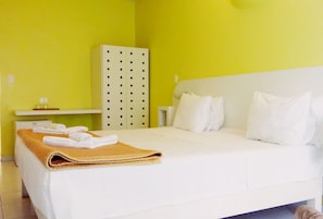 Deluxe Suite, Garden Area