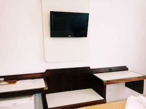 Minibar, free cots/infant beds, rollaway beds