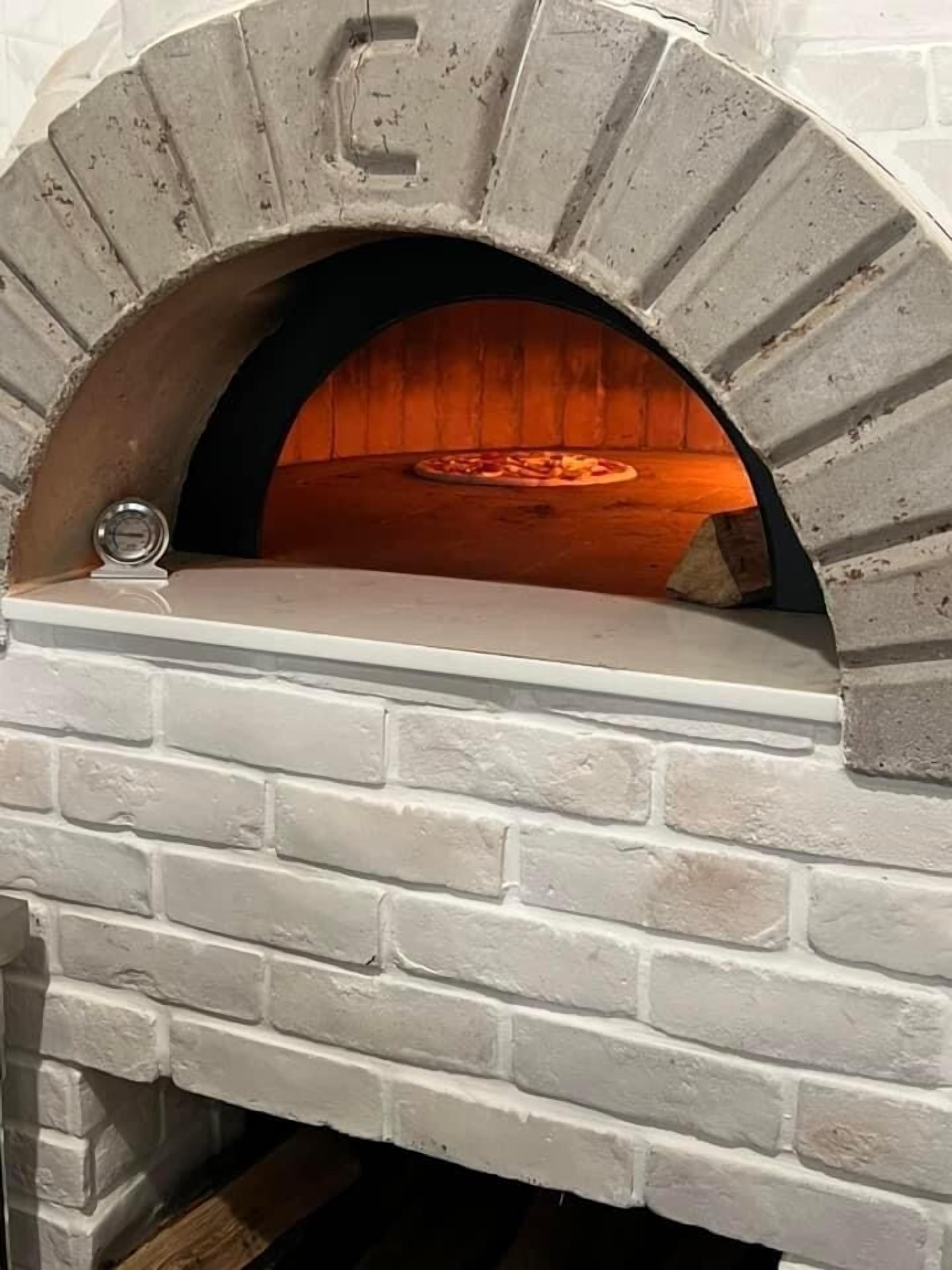 breakfast, lunch, dinner served; thai cuisine