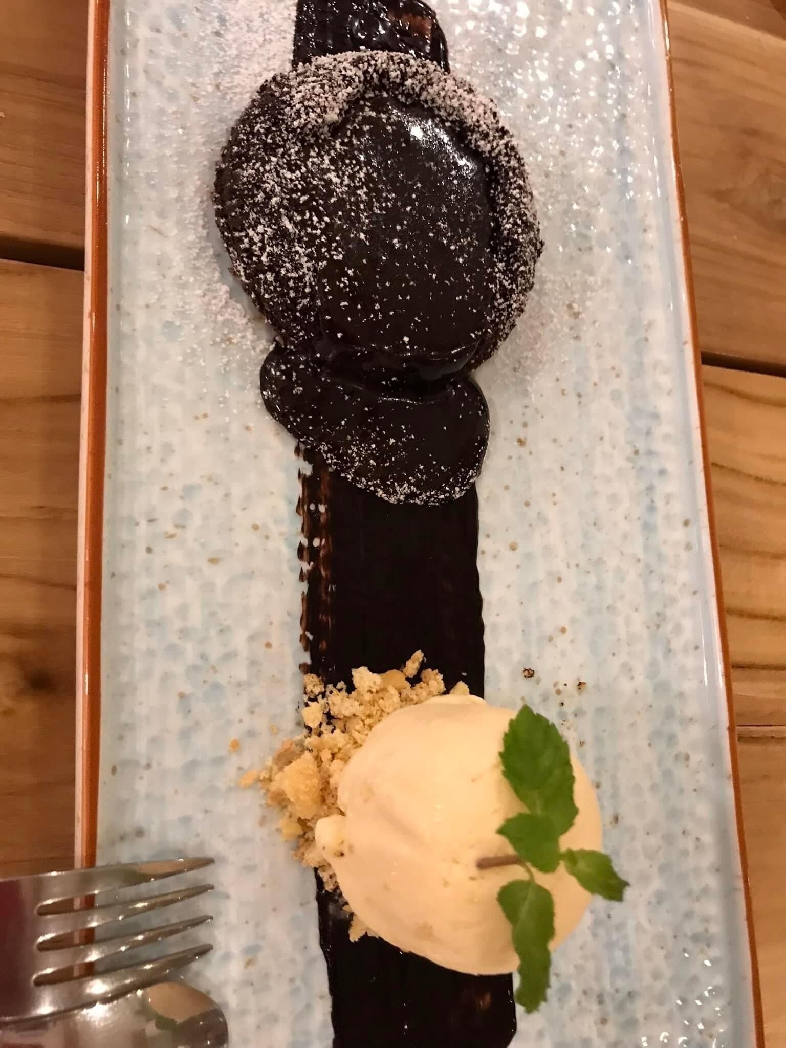 breakfast, lunch, dinner served; thai cuisine