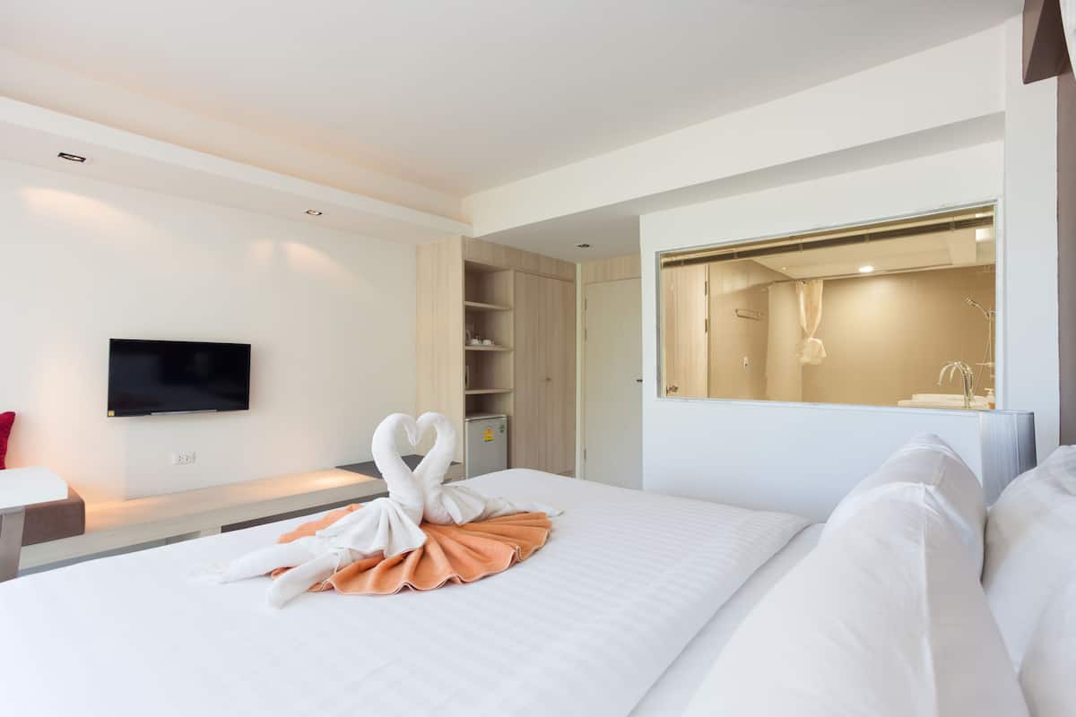 Coral Deluxe Seaview B