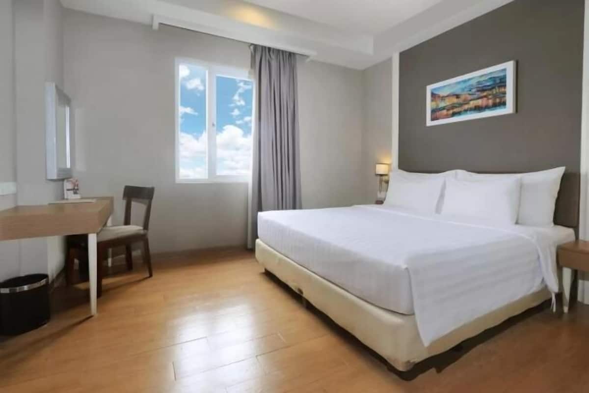 1 ห้องนอน, ตู้นิรภัยในห้องพัก, โต๊ะทำงาน, Wi-Fi ฟรี