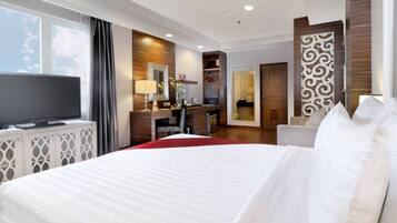 Executive Studio Suite, 1 King Bed | View from room