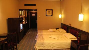 Business Standard | Down comforters, minibar, in-room safe, desk