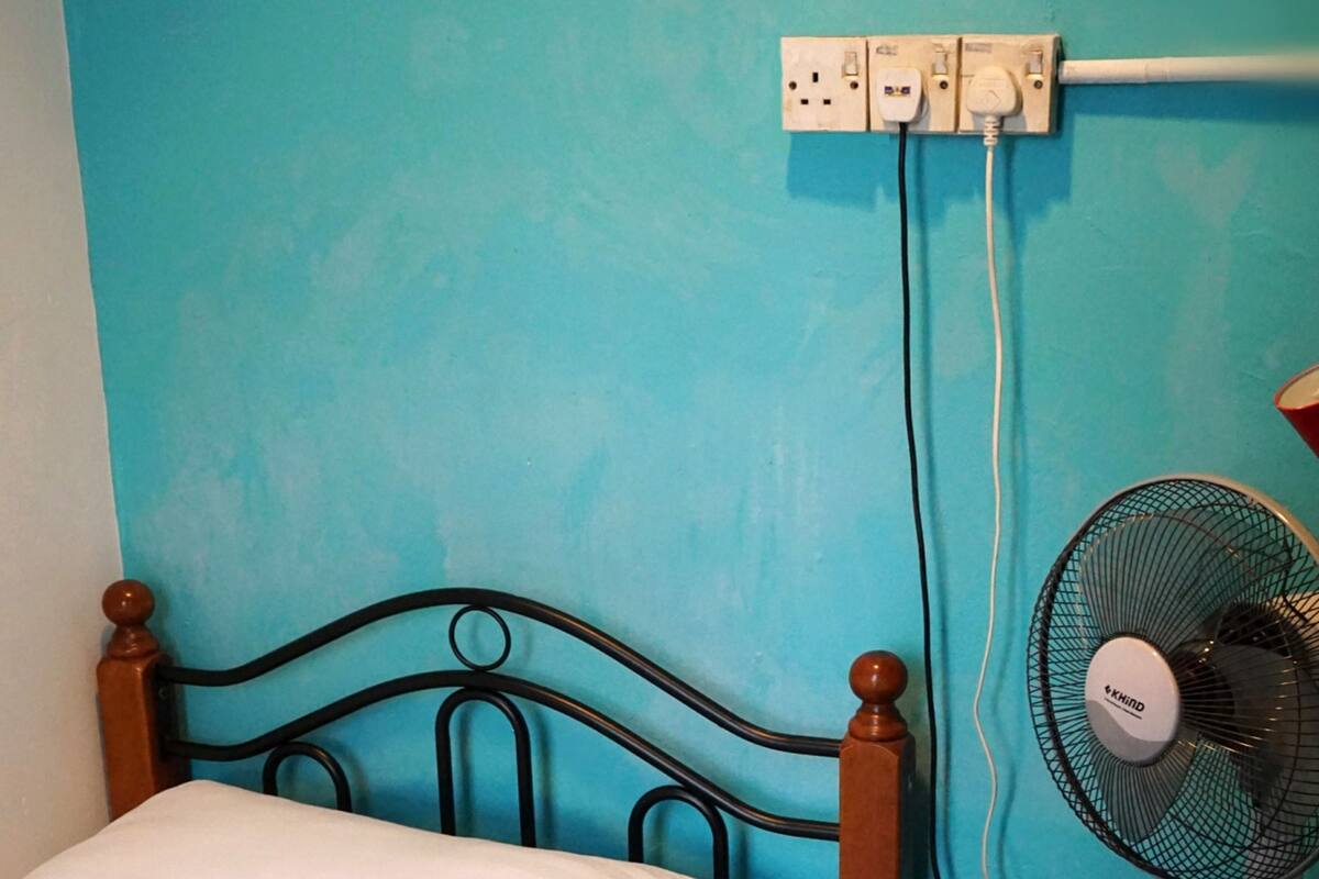 Single Room (With Fan, With Window) | Soundproofing, free WiFi