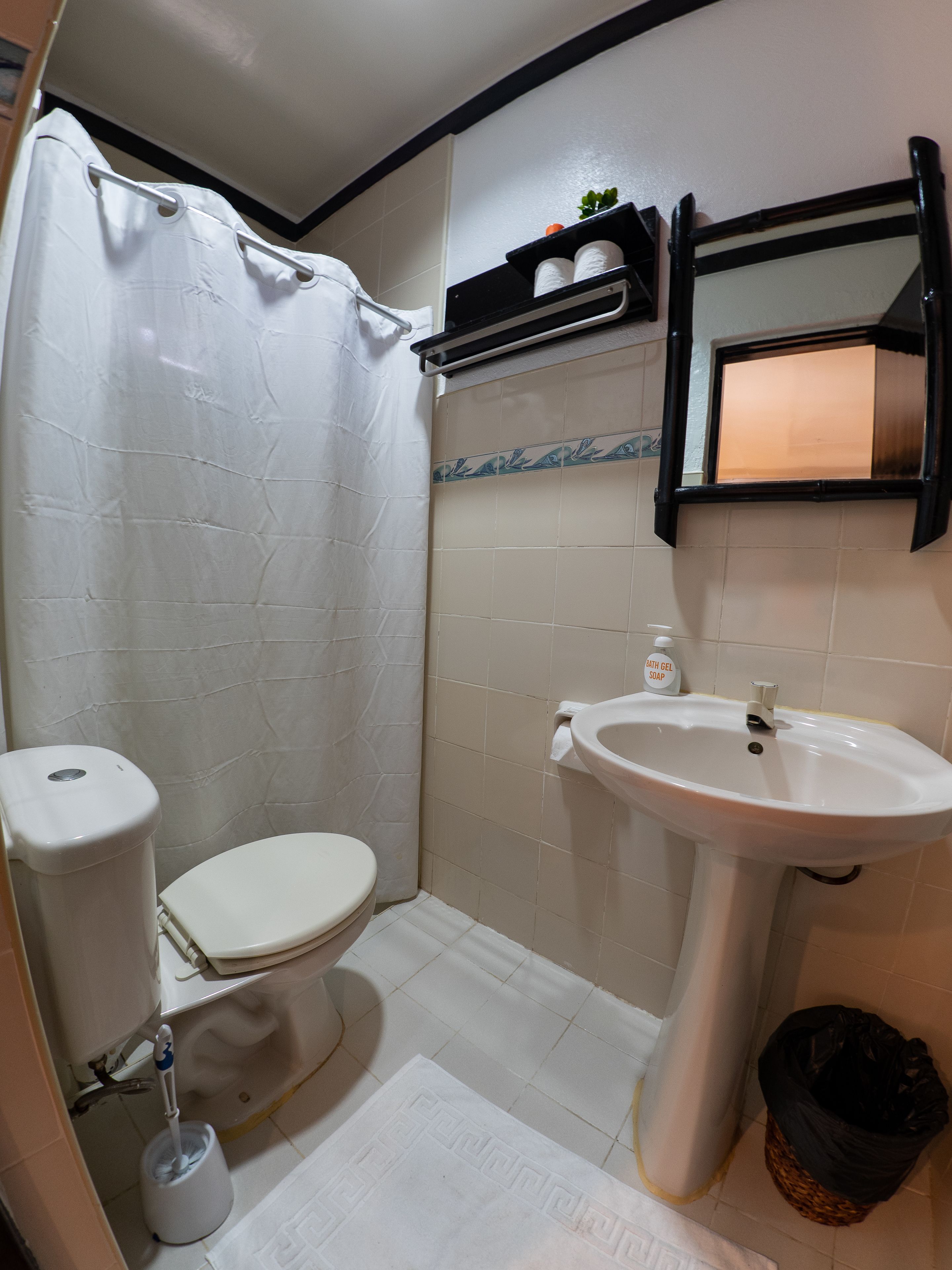 superior room | bathroom | shower, towels, soap, shampoo