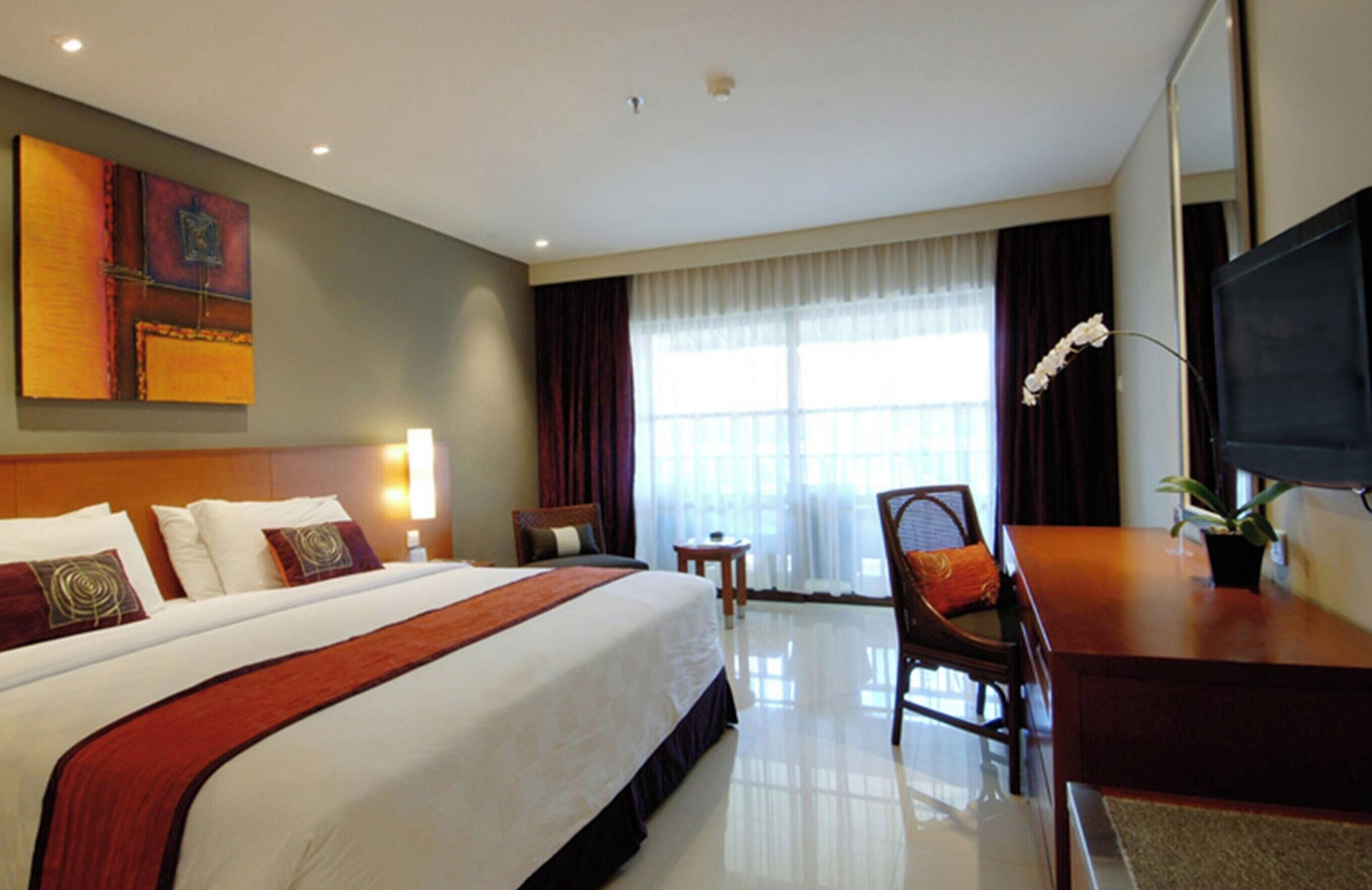 Premium bedding, minibar, in-room safe, individually furnished