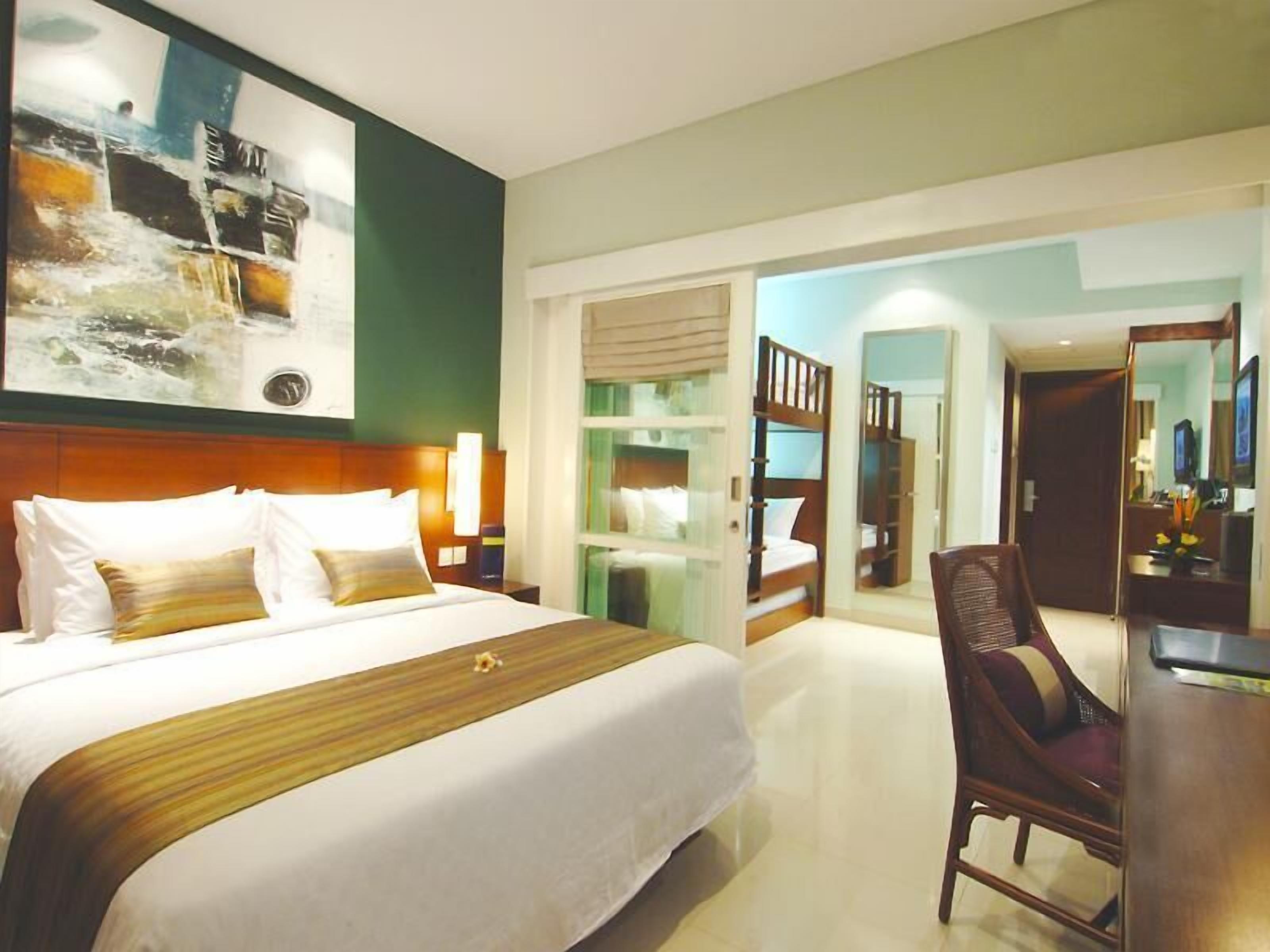 Premium bedding, minibar, in-room safe, individually furnished