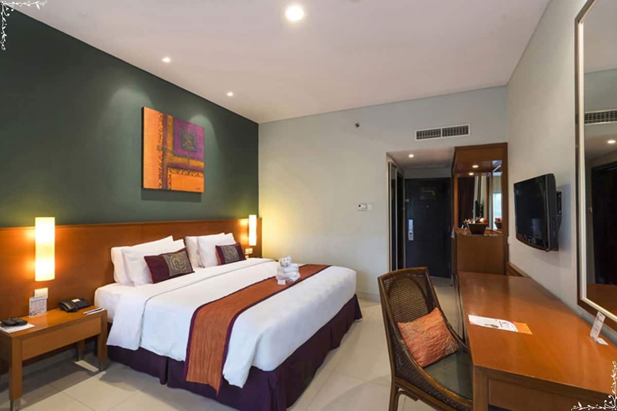Premium bedding, minibar, in-room safe, individually furnished