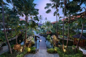 Garden - Bali Dynasty Resort (Kuta)