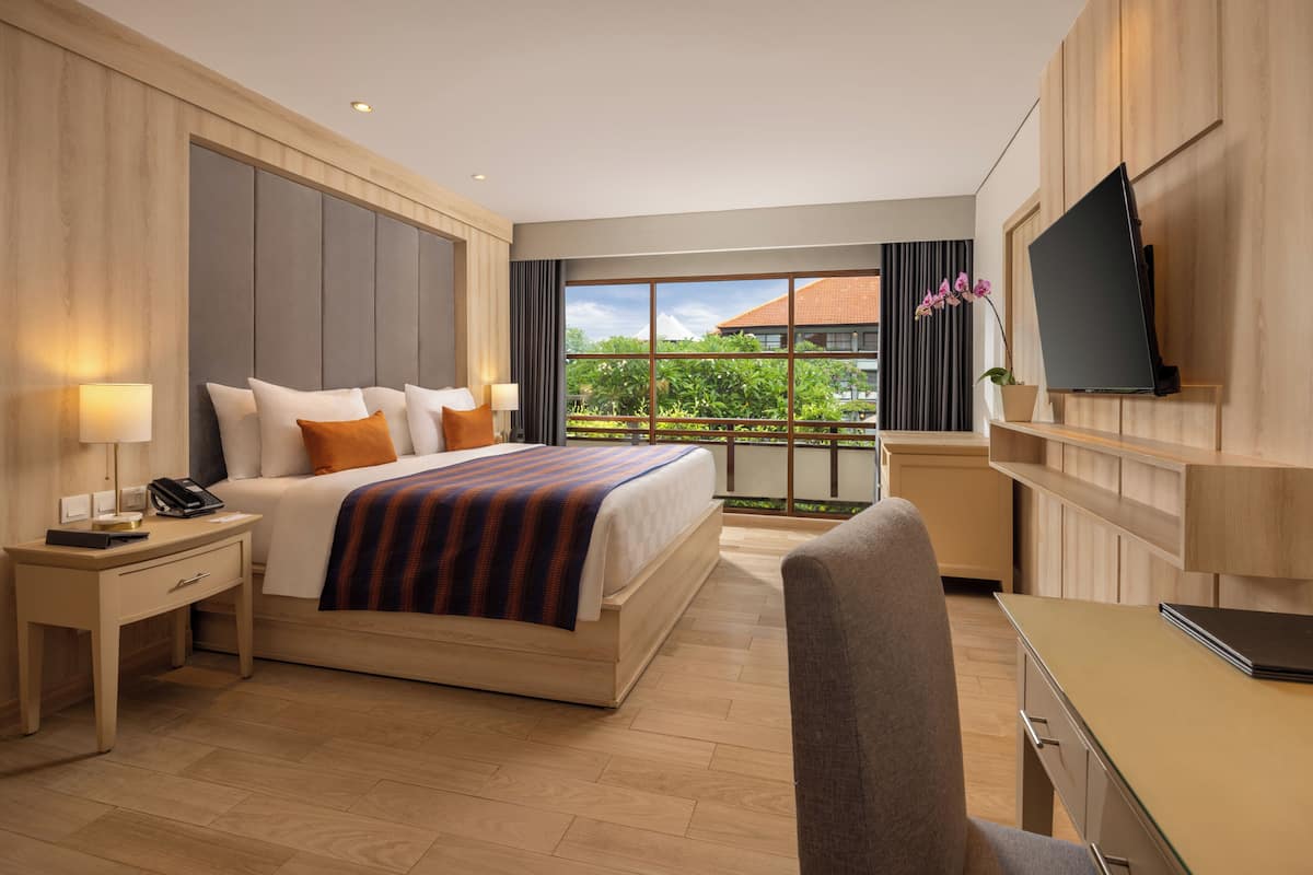 Suite | Premium bedding, minibar, in-room safe, individually furnished