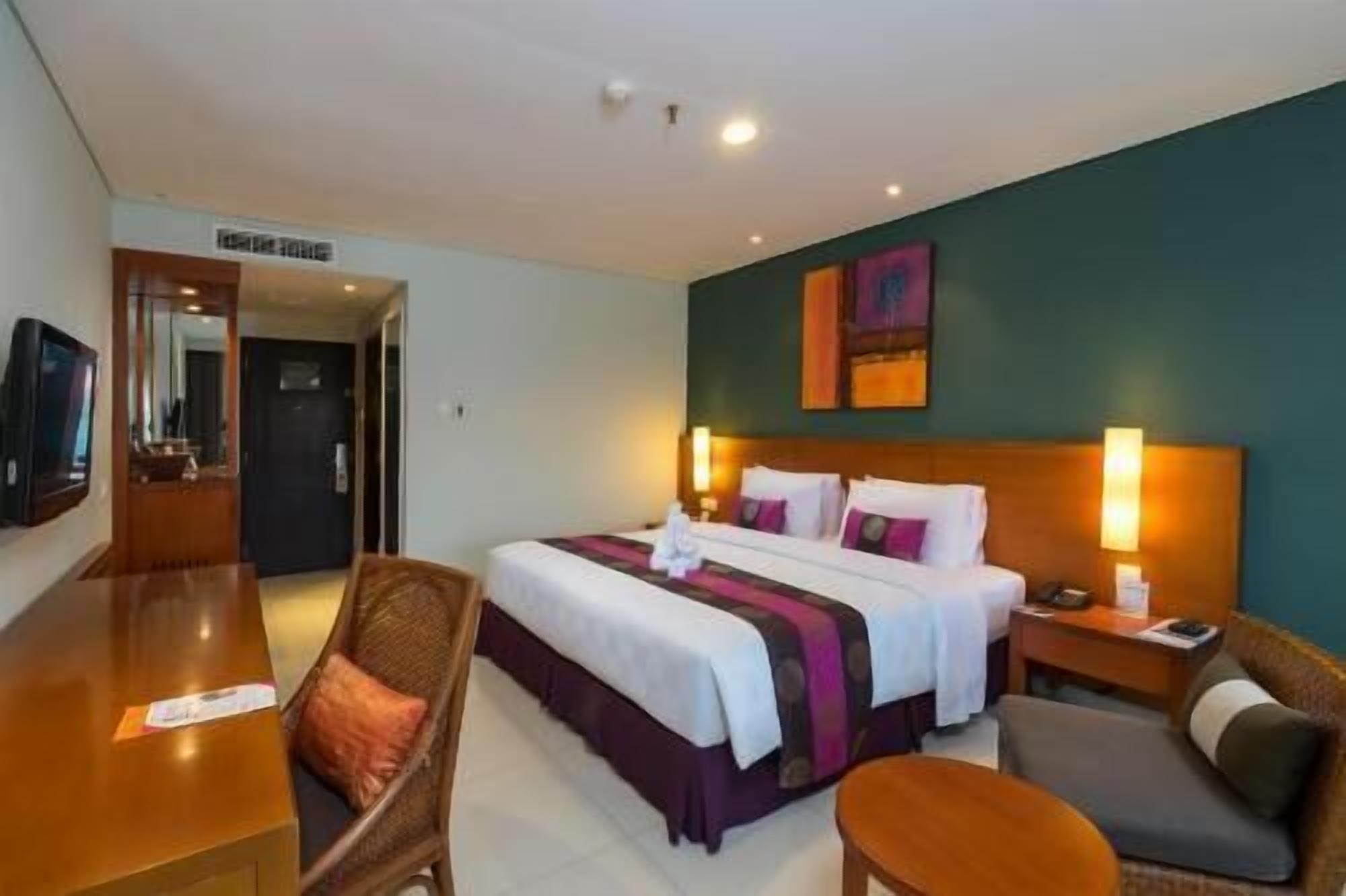 Premium bedding, minibar, in-room safe, individually furnished