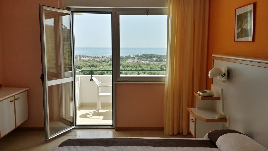 Superior Double or Twin Room | Room amenity