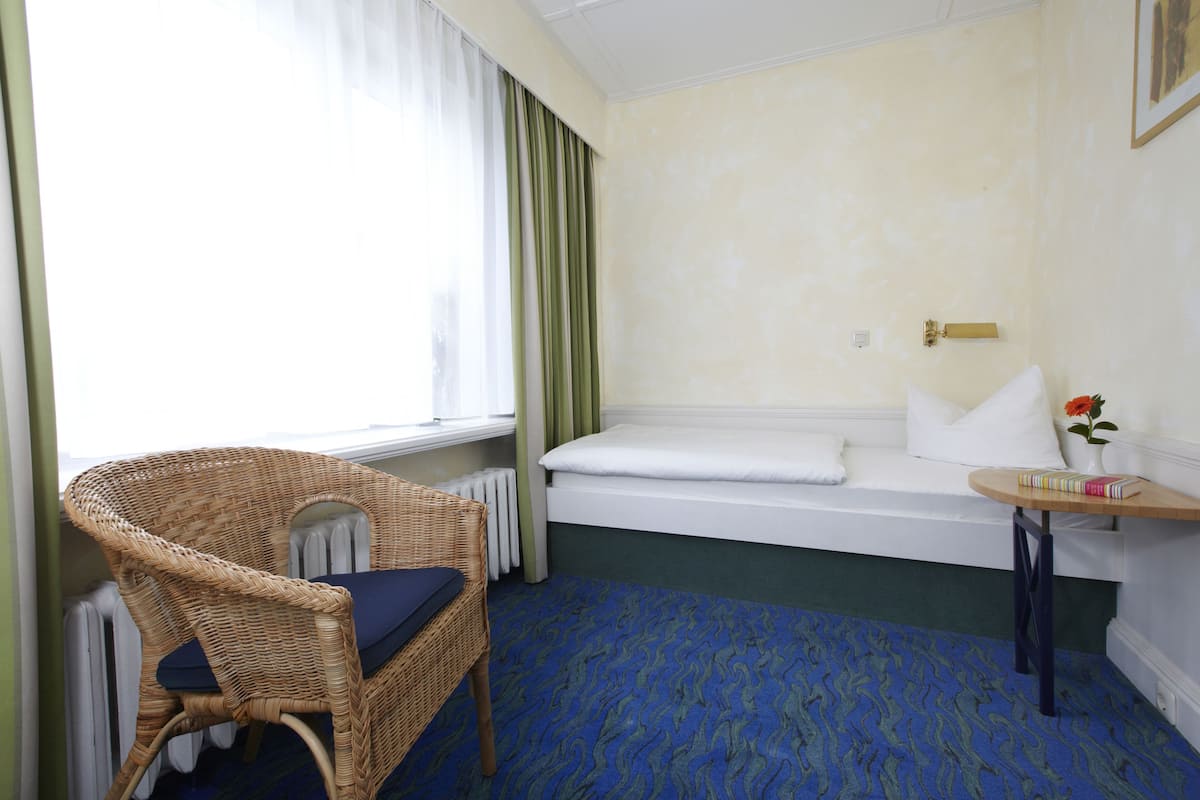 Single Room | Bed sheets