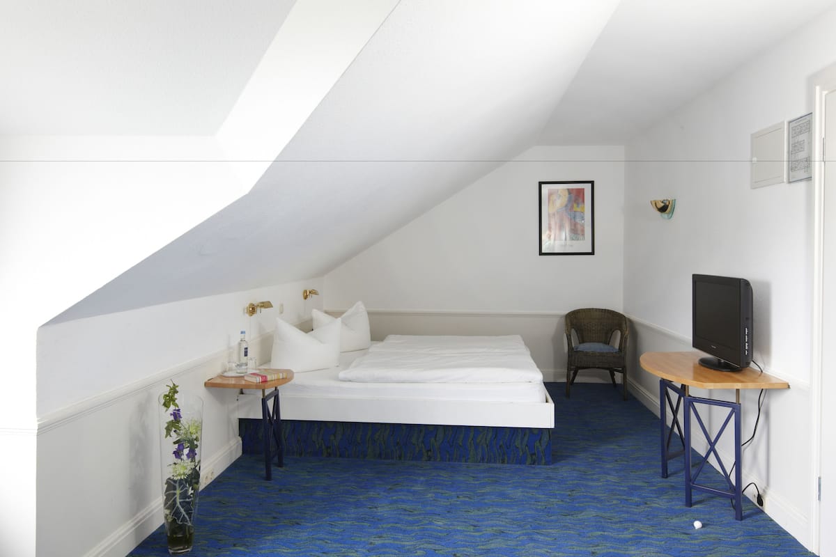 Standard Double Room | Bed sheets