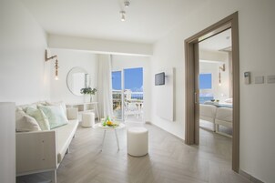 Premium bedding, in-room safe, blackout curtains, iron/ironing board