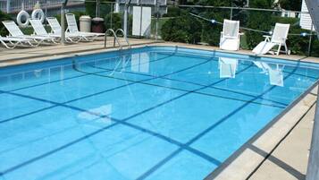 Seasonal outdoor pool, sun loungers