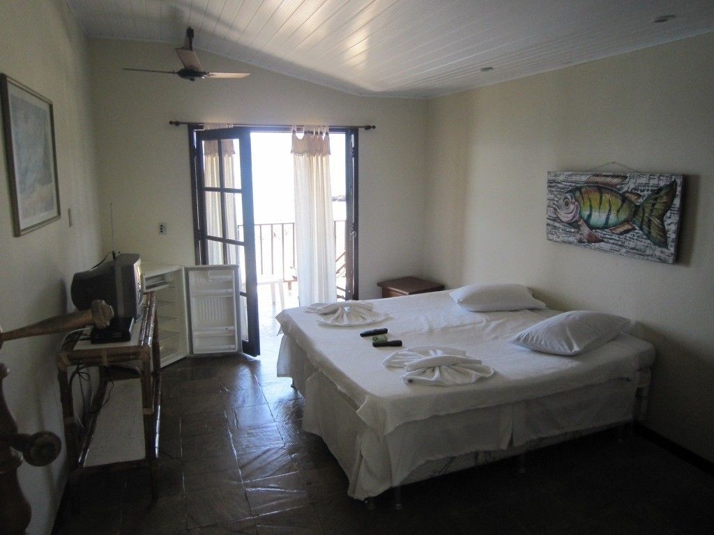 Quarto, sacada, vista para a praia | Wi-Fi de cortesia