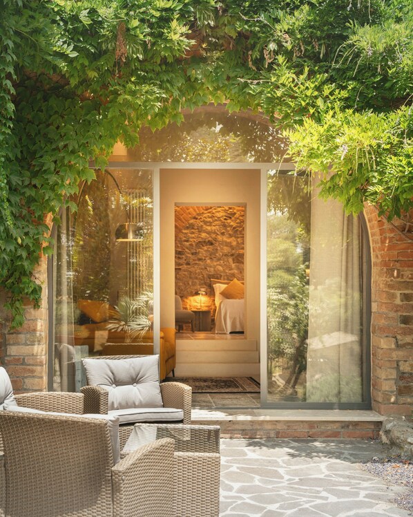 Apartment, 1 Queen-Bett und Schlafsofa, Gartenblick | Terrasse/Patio