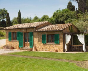 Front of property - Agriturismo Il Serraglio (Montepulciano)