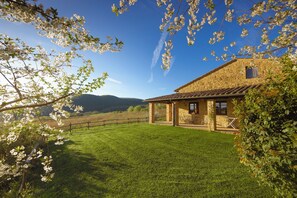 Exterior - Tuscan Relais Il Serraglio (Montepulciano)