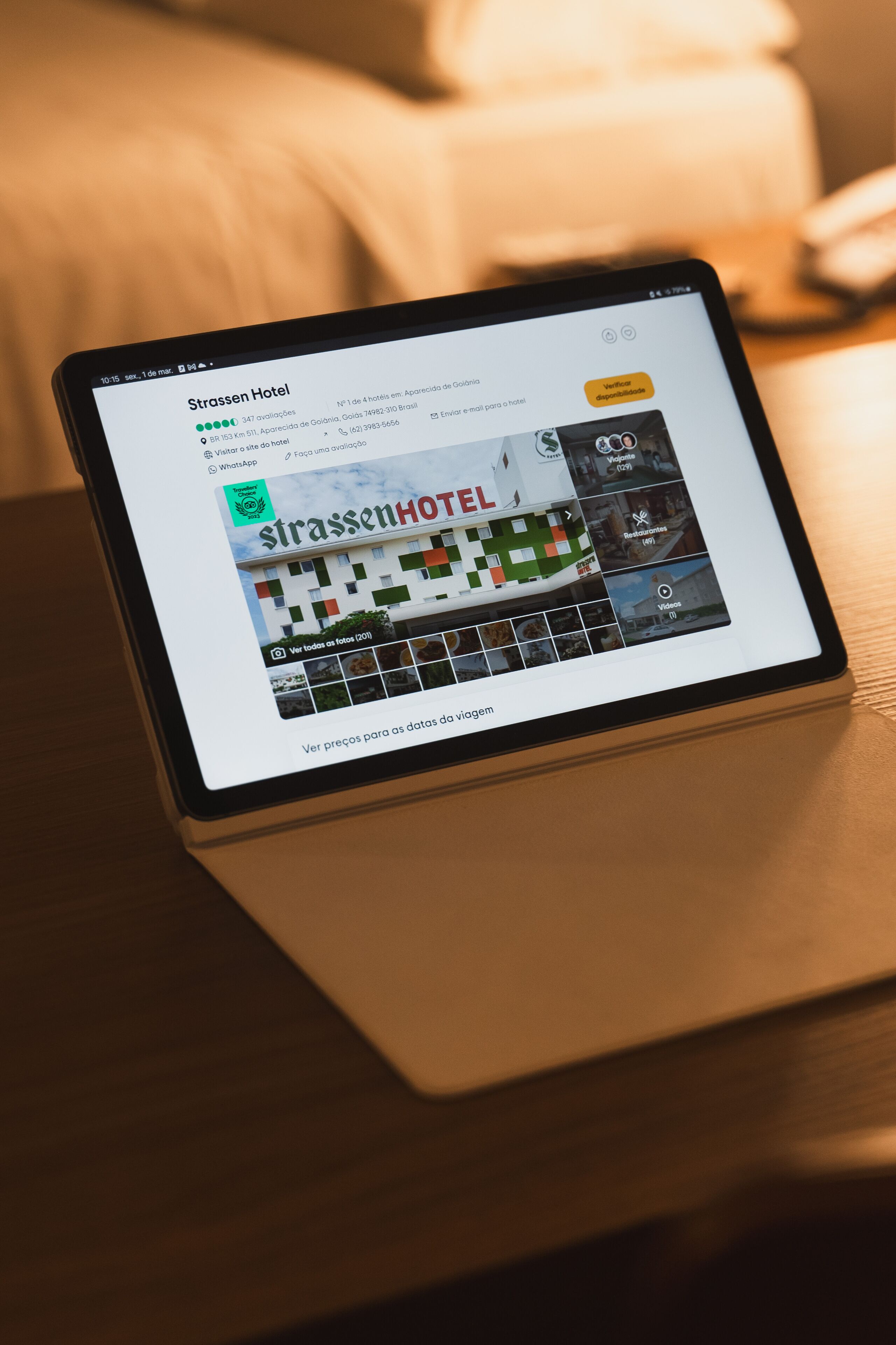 Minibar, safe på rommet, skrivebord og blendingsgardiner