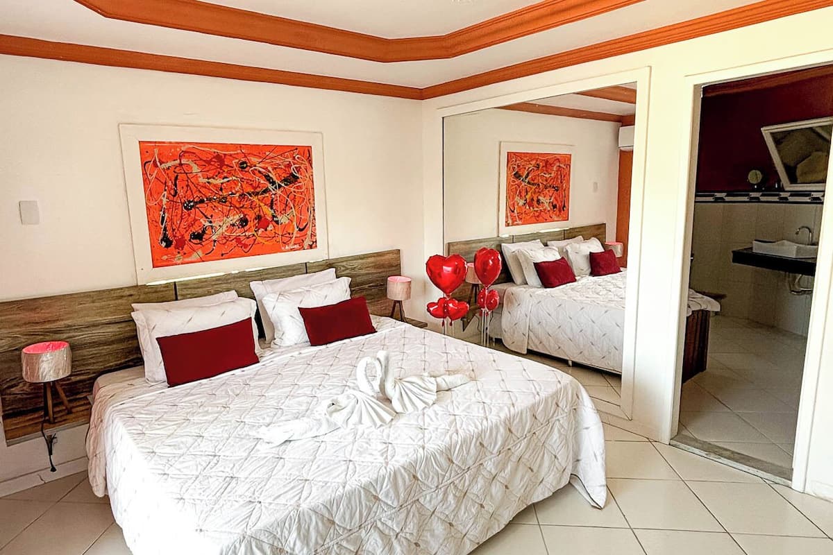 Romantic Double Room, Pool View | Free WiFi, bed sheets