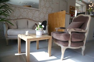 Sala de estar en el lobby