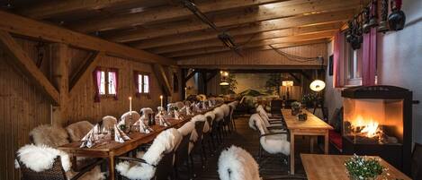 تقديم الإفطار، الأطباق الألمانية، تناول الطعام في الهواء الطلق