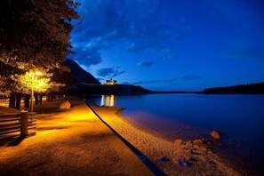 On the beach - Bayshore Inn & Spa (Waterton Park)