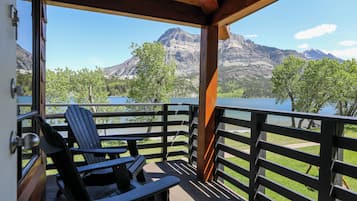 Romantische suite, 1 kingsize bed (Lakefront) | Terras