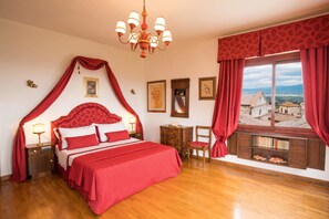 Deluxe Suite, 1 Bedroom, Valley View | Premium bedding, individually decorated, individually furnished - Residenza Fabroni (Montepulciano)