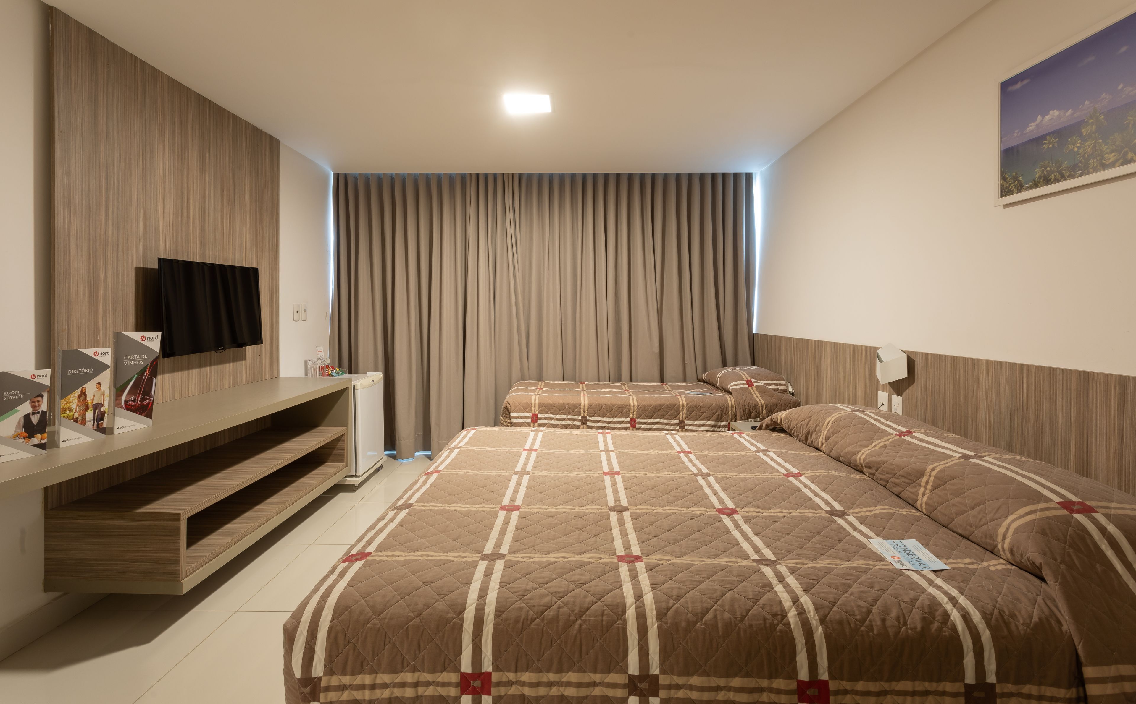 Minibar, cunas gratuitas, wifi gratis y ropa de cama 