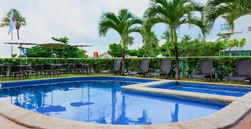 Piscina all'aperto