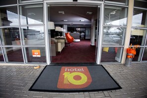 Property entrance - Hotel 10 Itajai (Itajai)