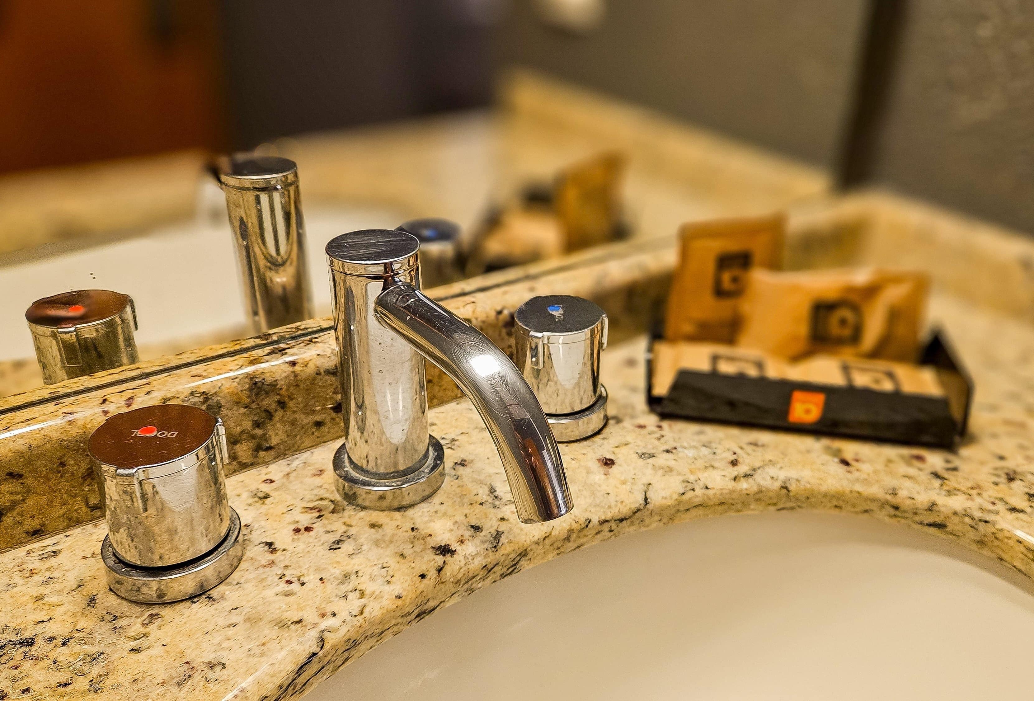 standard room, 1 double bed, accessible | minibar, in-room safe, desk, blackout curtains