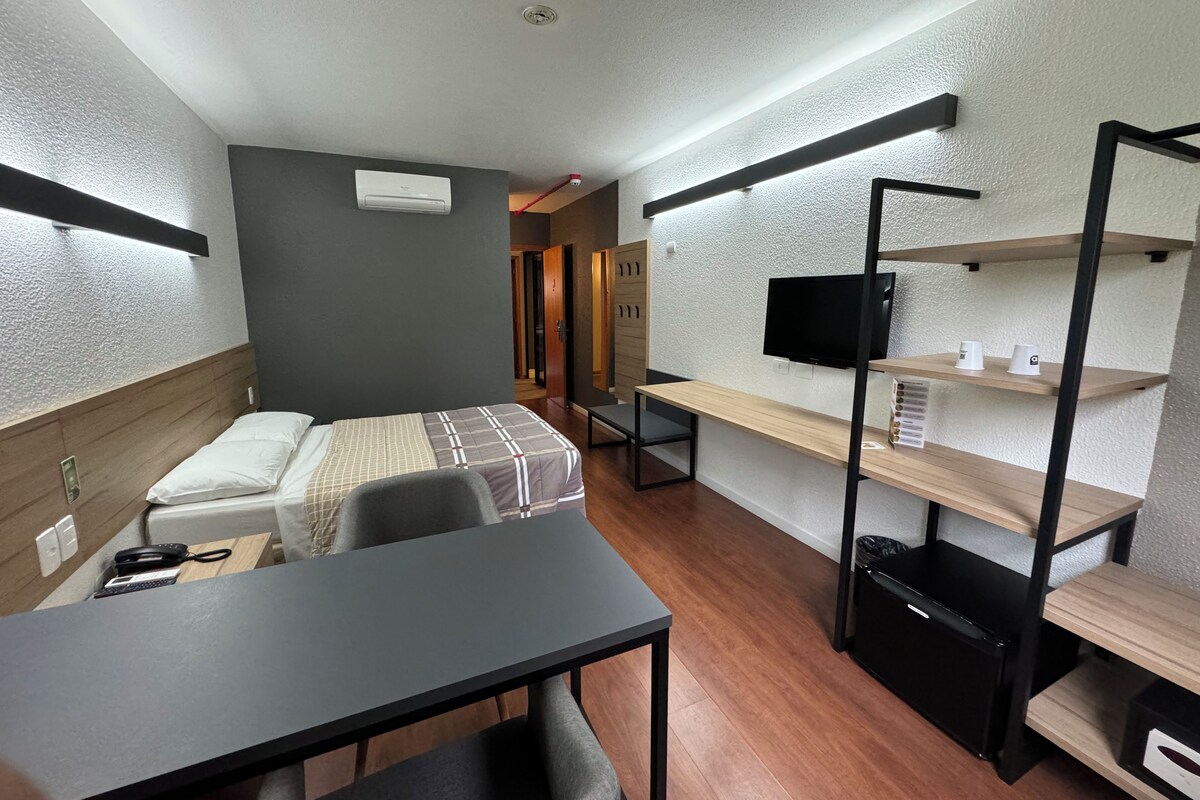 Minibar, coffres-forts dans les chambres, bureau, chambres insonorisées