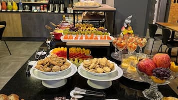 Daily buffet breakfast (BRL 0.01 per person)