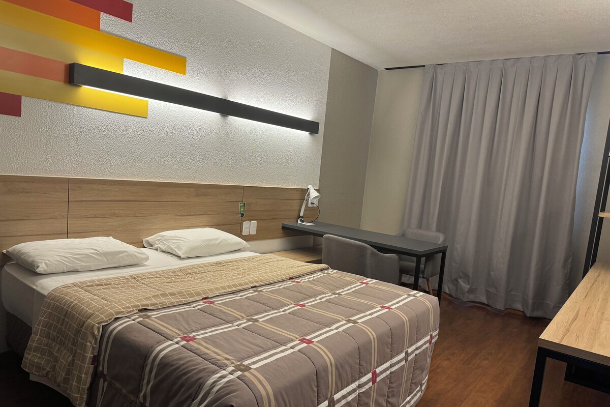 Minibar, coffres-forts dans les chambres, bureau, chambres insonorisées