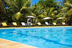 Terrace/patio - Porto Zarpa Hotel (Mata de São João)