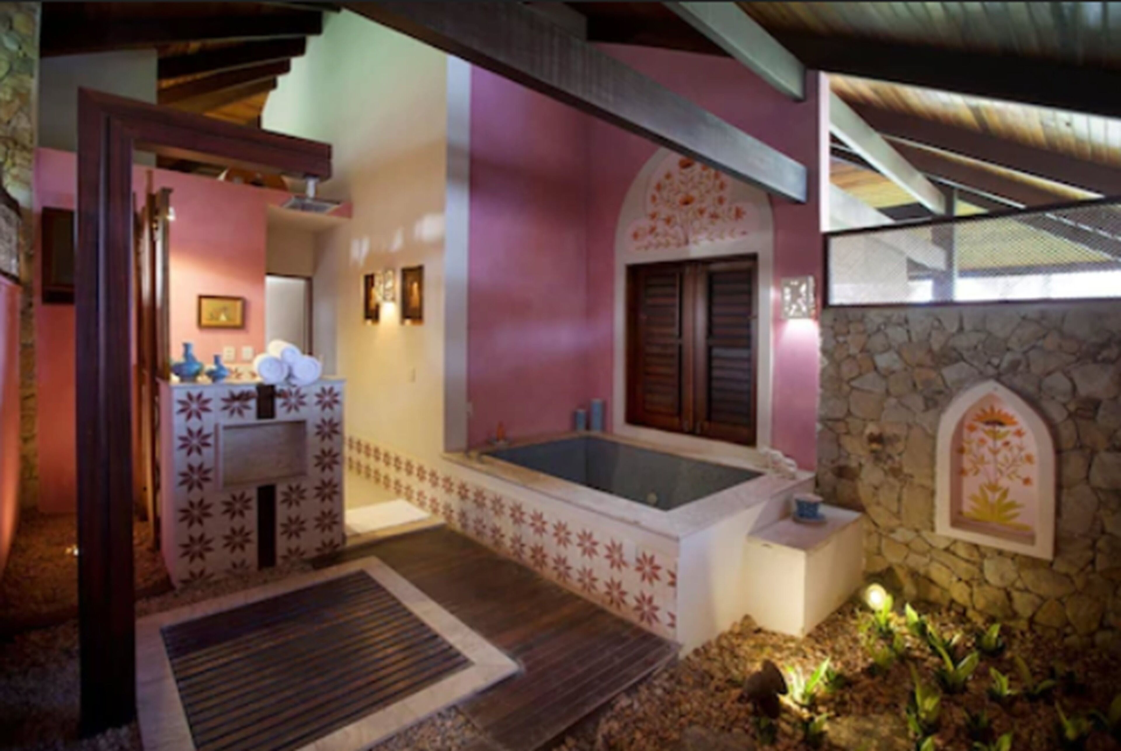 bungalow | bathroom | free toiletries, hair dryer, bathrobes, towels