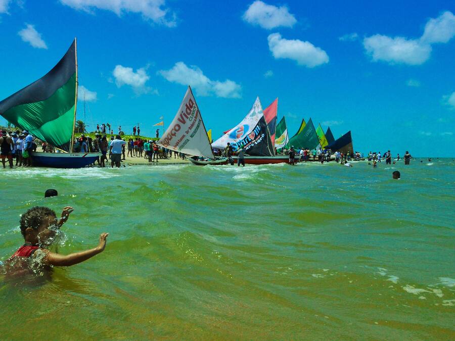 On the beach, free beach shuttle, beach towels, 2 beach bars