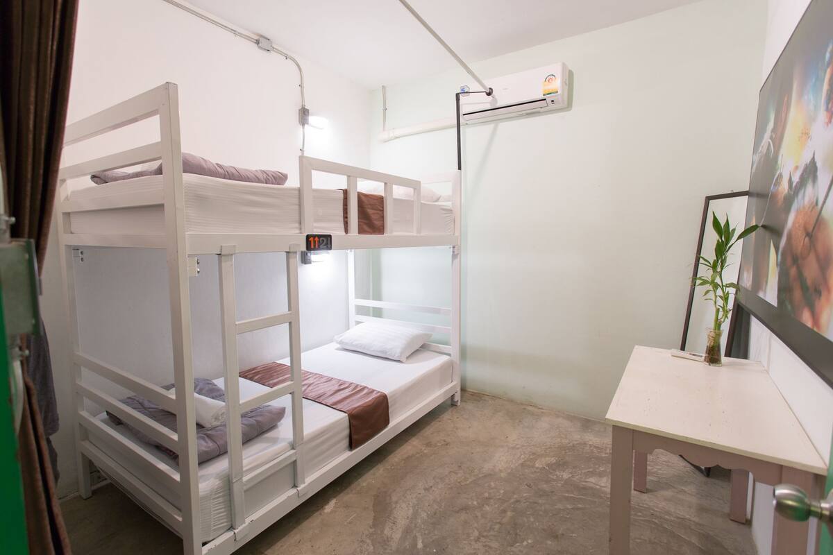 Premium bedding, desk, free WiFi, bed sheets