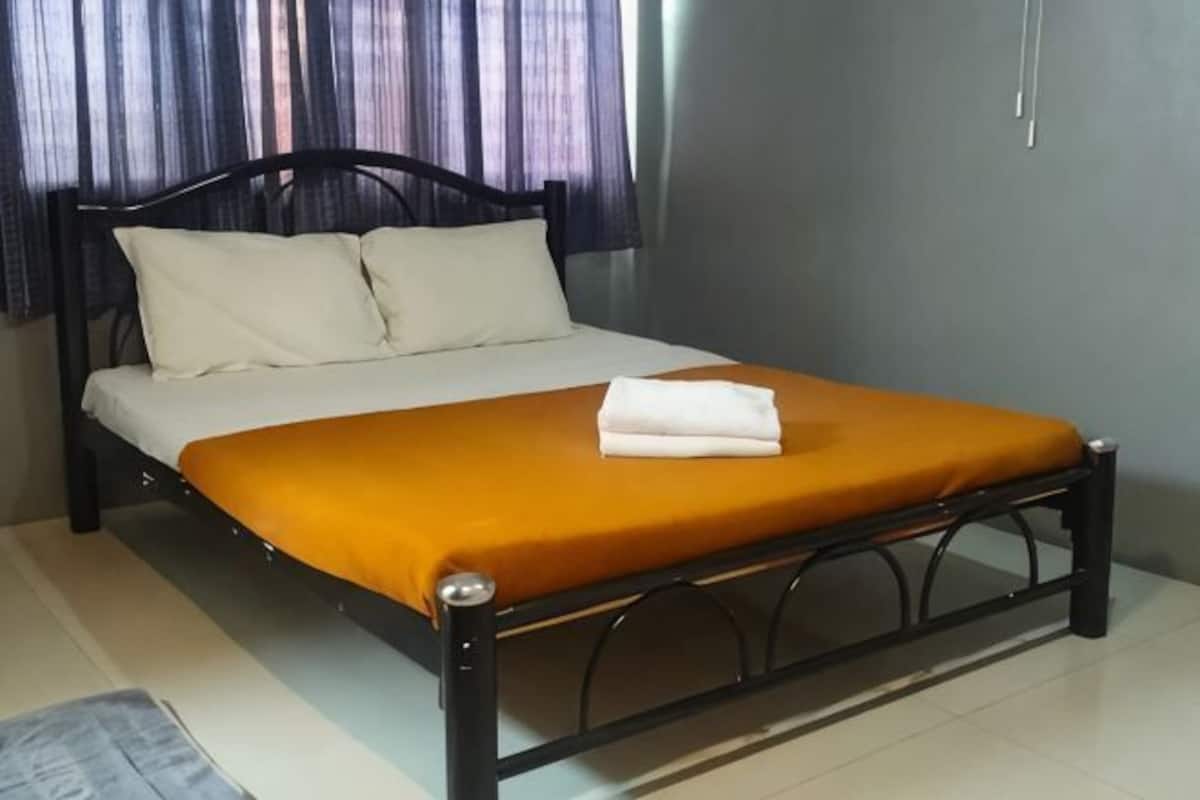 MörklÀggningsgardiner, gratis wi-fi och sÀngklÀder