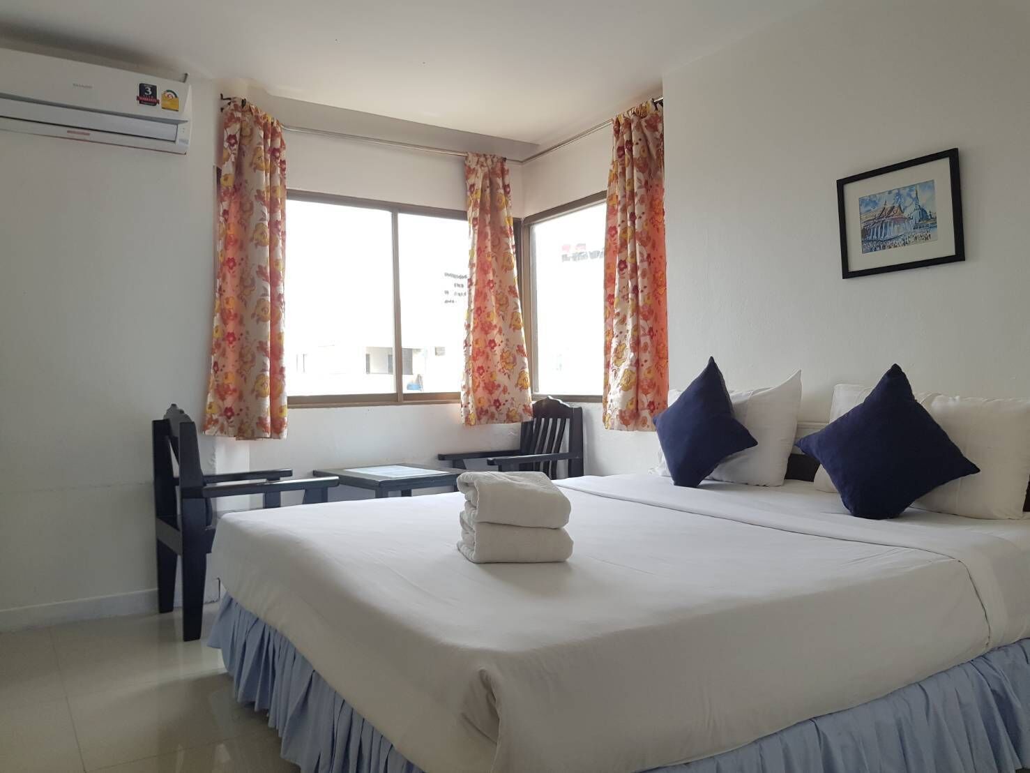 Blackout curtains, free WiFi, bed sheets